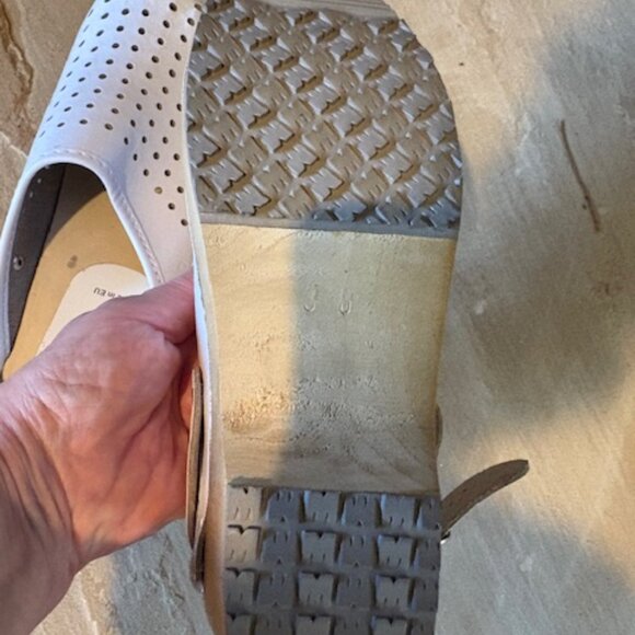 New Bresco Swedish White Perforated Leather Alder Wood Clogs 38 / 7-8 US - Picture 7 of 9